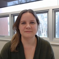 Dr Laura Davy Headshot 